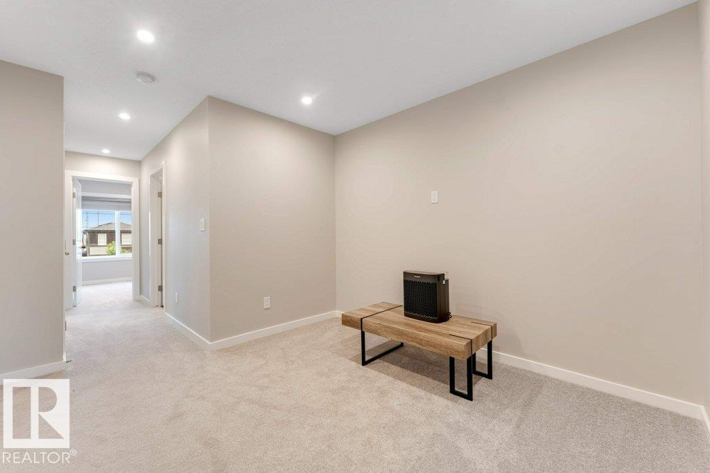 213 CHARLESWORTH DR SW — photo 31