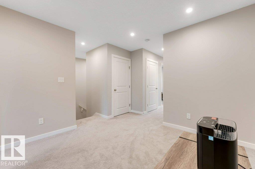 213 CHARLESWORTH DR SW — photo 32