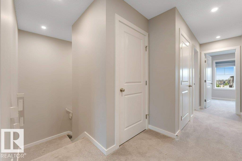 213 CHARLESWORTH DR SW — photo 34