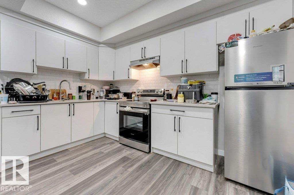 213 CHARLESWORTH DR SW — photo 37
