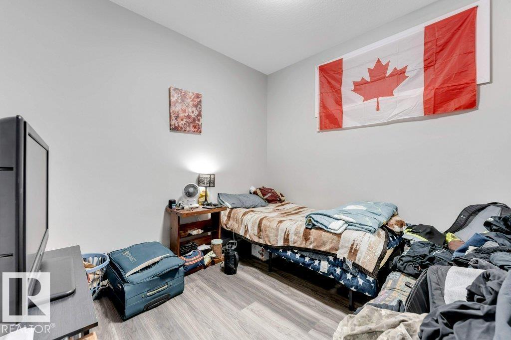 213 CHARLESWORTH DR SW — photo 41
