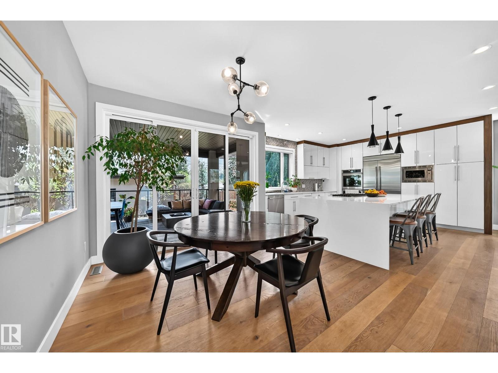 9235 148 ST NW - 18