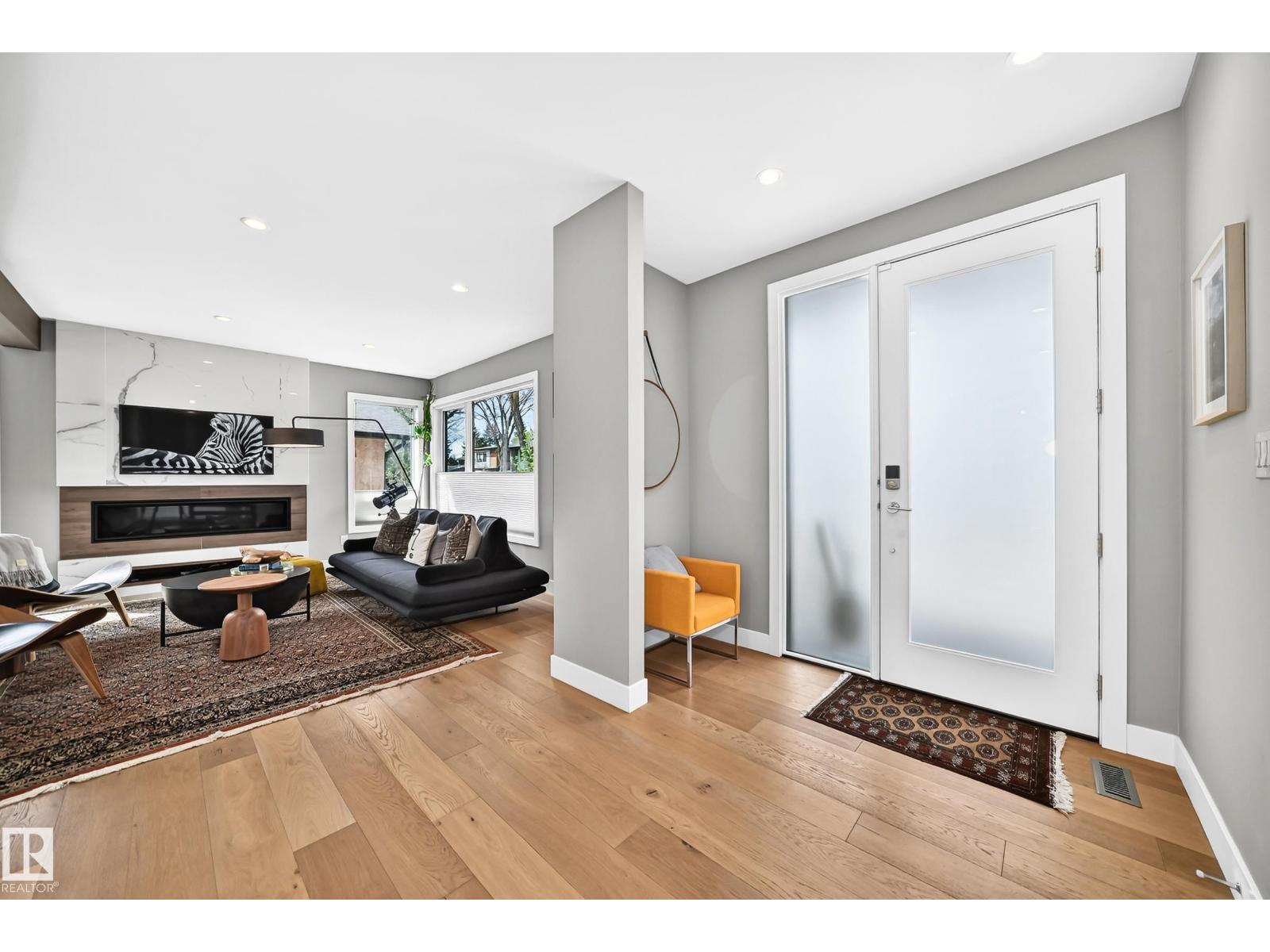 9235 148 ST NW - 7
