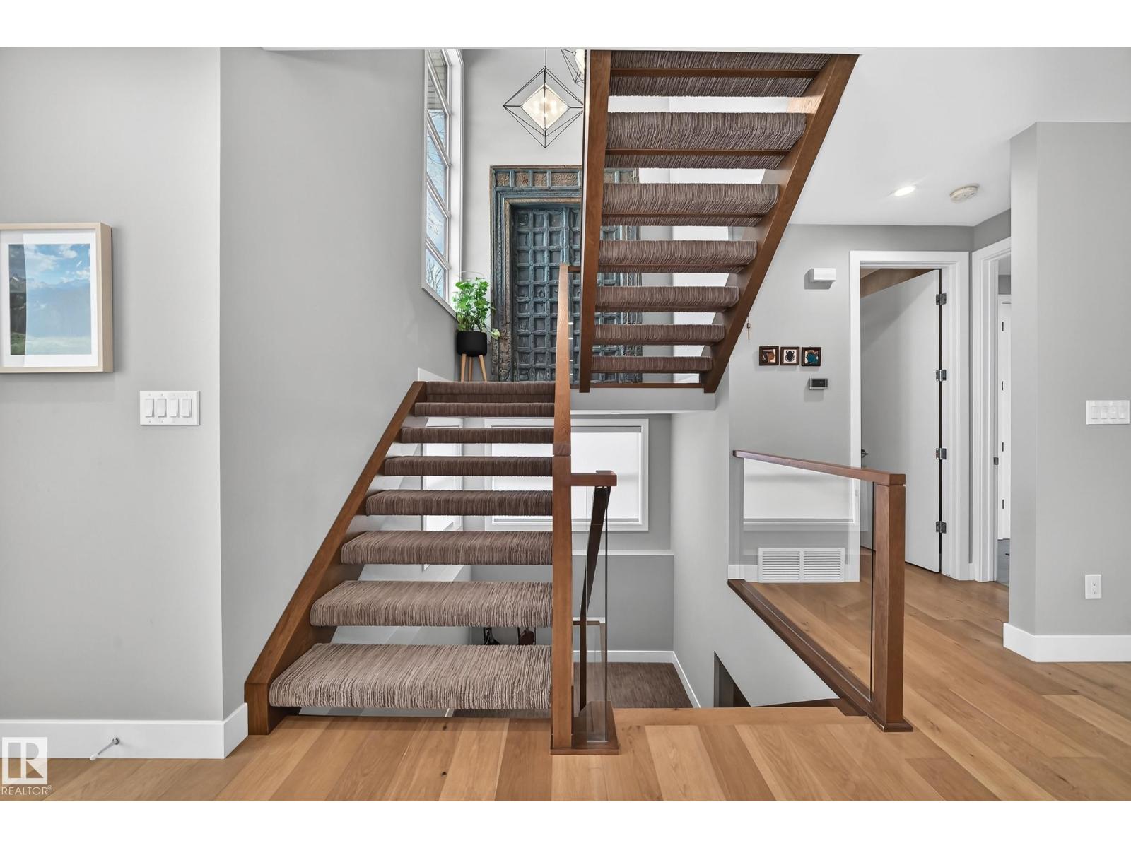 9235 148 ST NW - 30