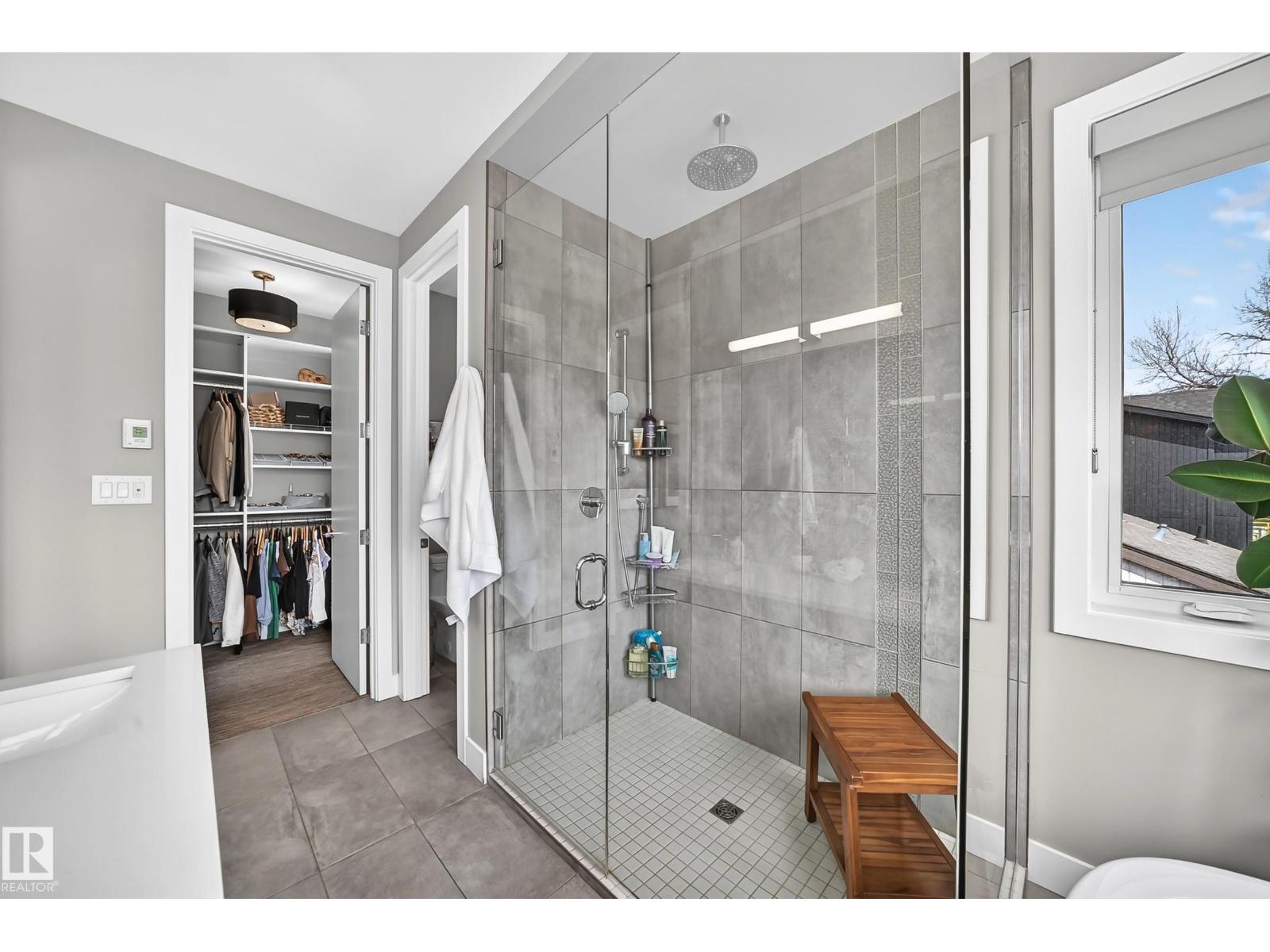 9235 148 ST NW - 38