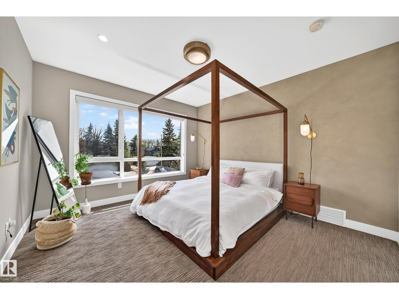 9235 148 ST NW - 33