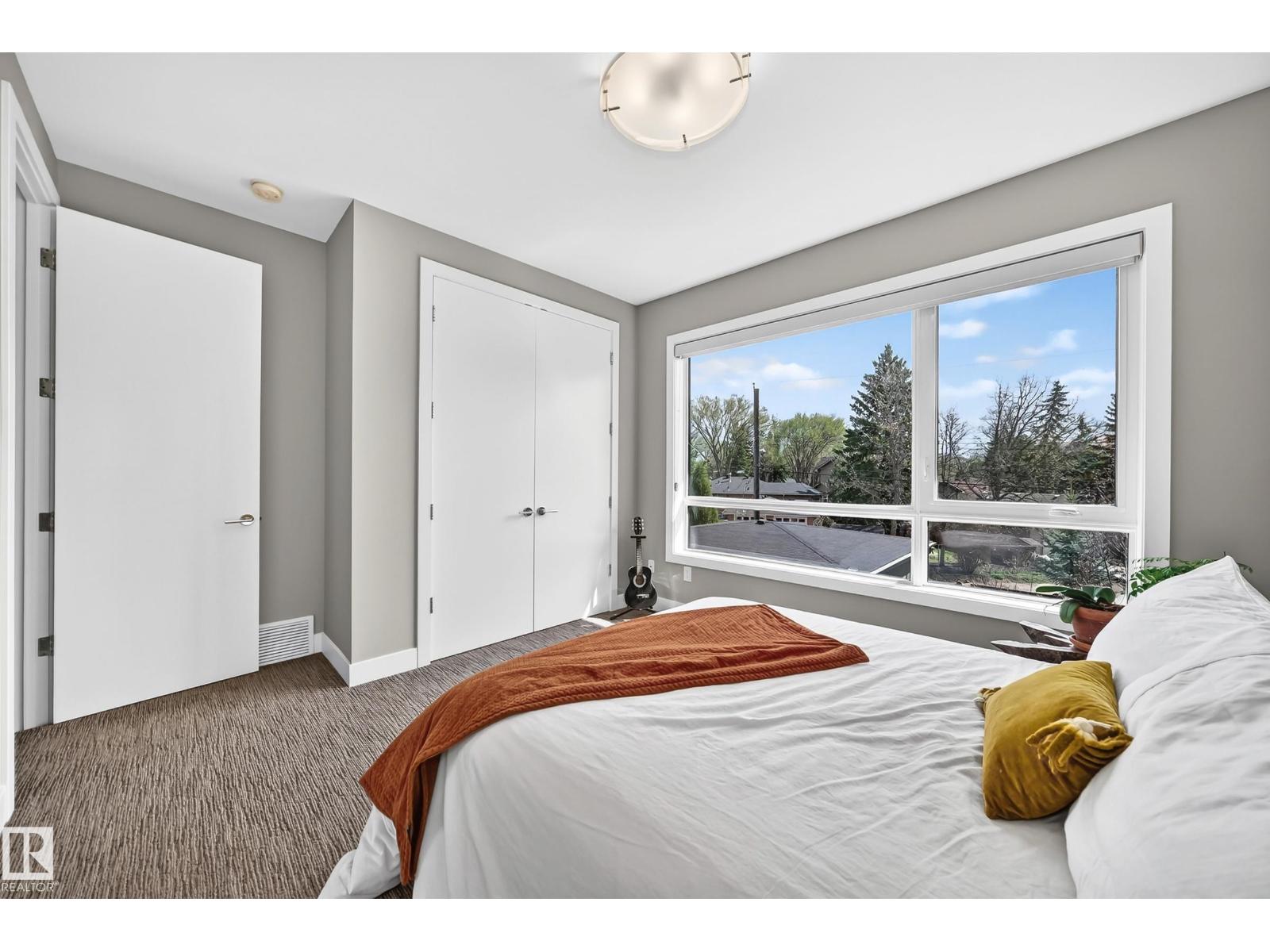 9235 148 ST NW - 47