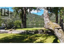 189 Alpine Road, Christina Lake, BC V0H1E1 Photo 23