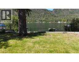 189 Alpine Road, Christina Lake, BC V0H1E1 Photo 25