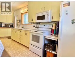 189 Alpine Road, Christina Lake, BC V0H1E1 Photo 11