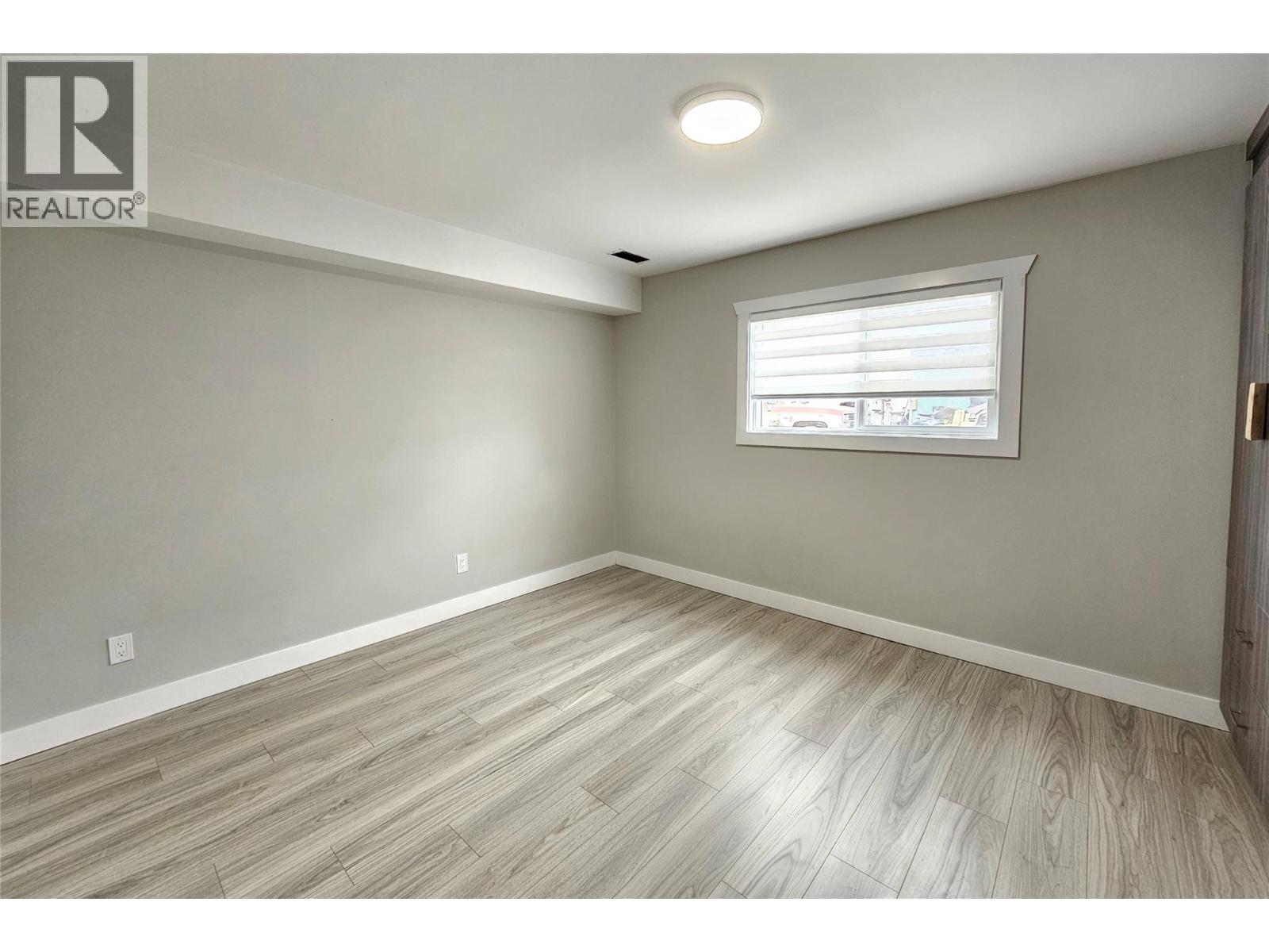 1635-1637 Findlay Road - 18
