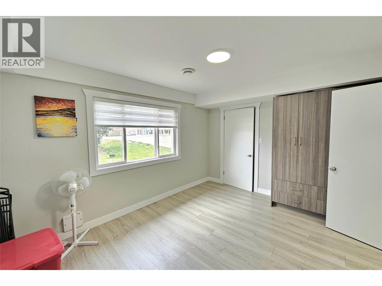1635-1637 Findlay Road - 21