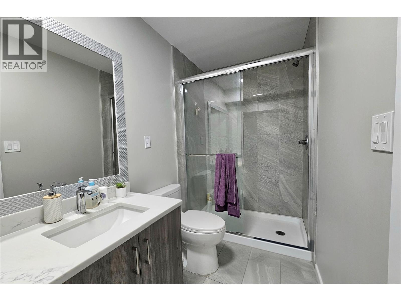 1635-1637 Findlay Road - 15