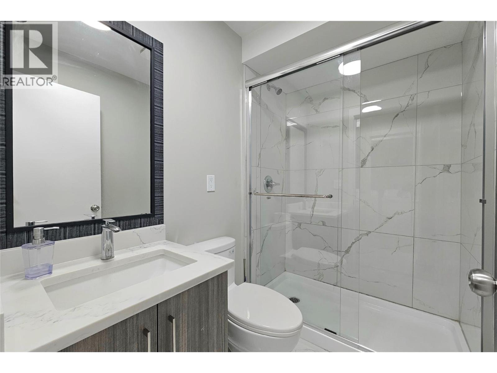 1635-1637 Findlay Road - 19