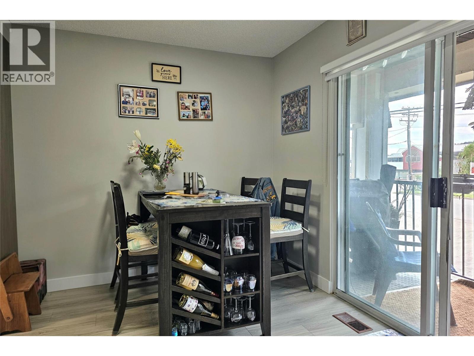 1635-1637 Findlay Road - 32