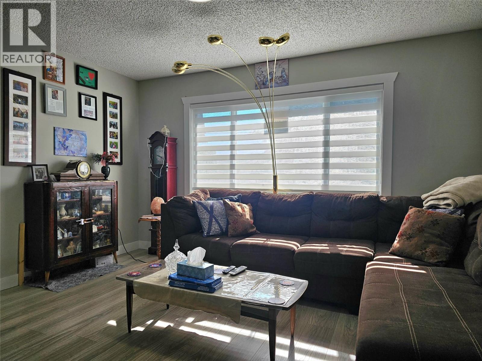 1635-1637 Findlay Road - 23