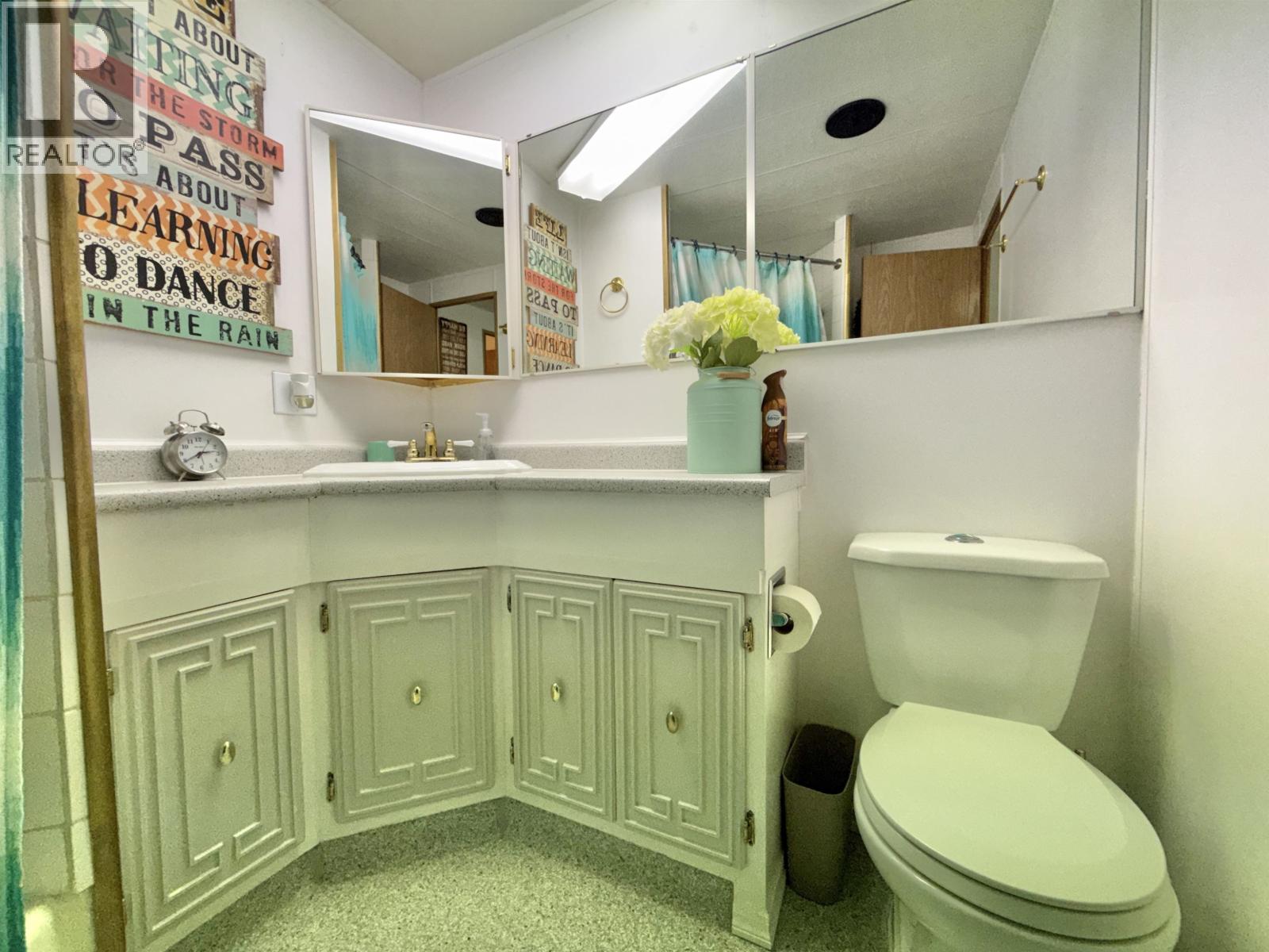 #29 654 NORTH FRASER DRIVE - 22