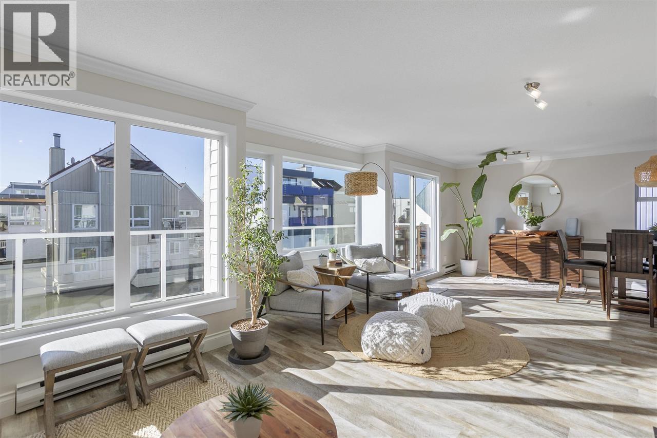 10 3459 RIVER ROAD, Delta
