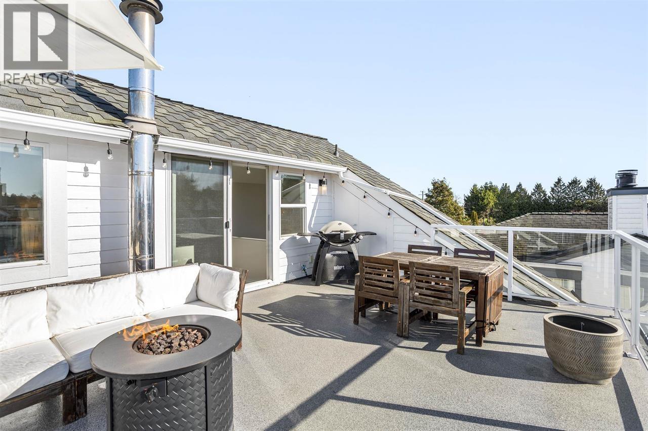 10 3459 RIVER ROAD, Delta