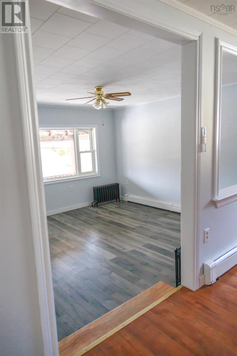 1011 East Margaree Road - 20