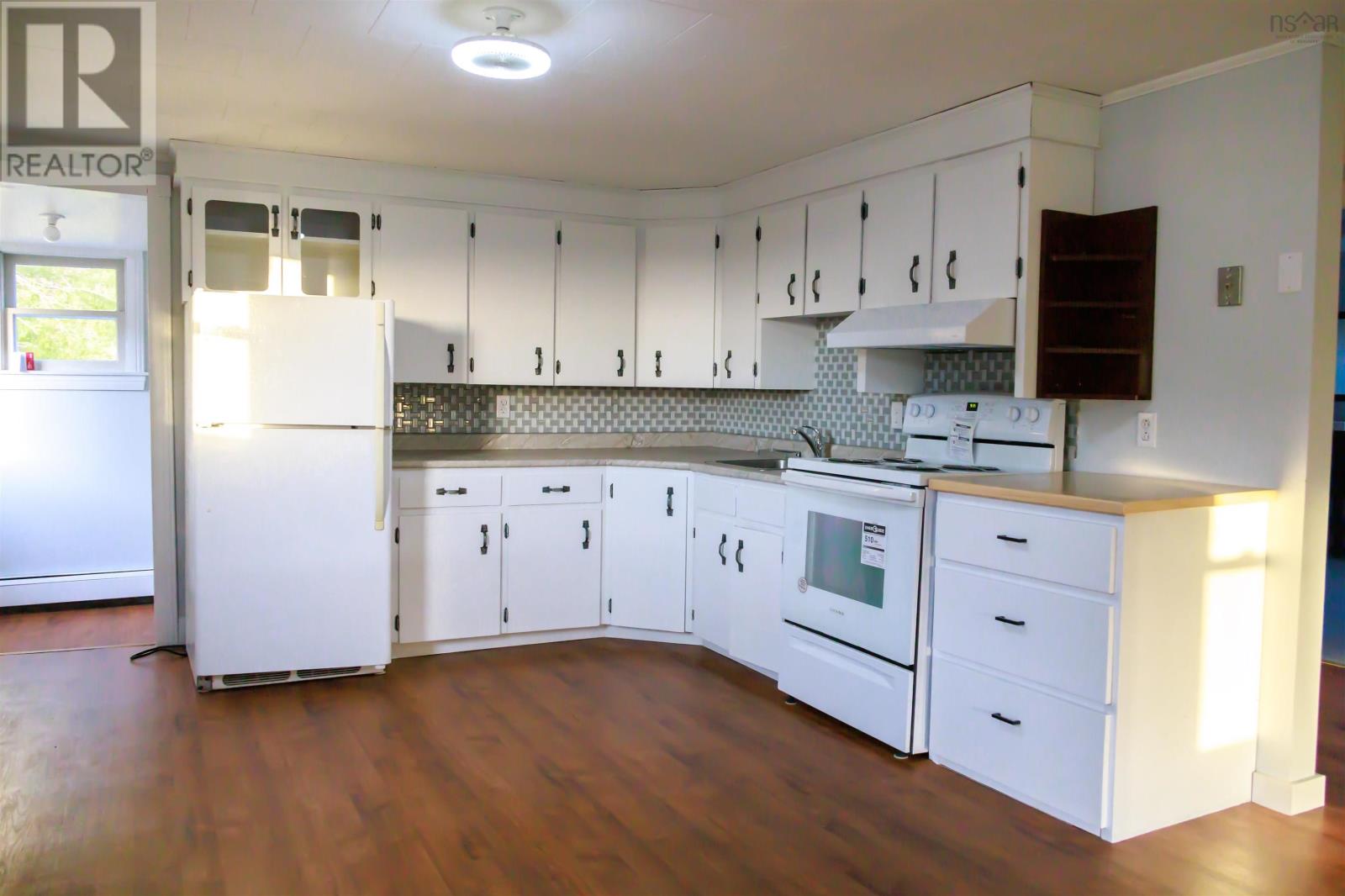 1011 East Margaree Road - 22