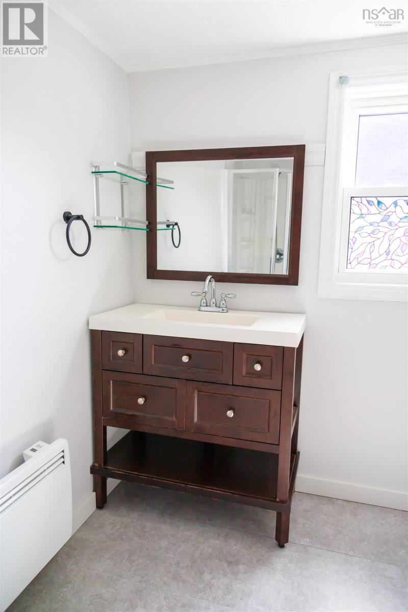 1011 East Margaree Road - 36