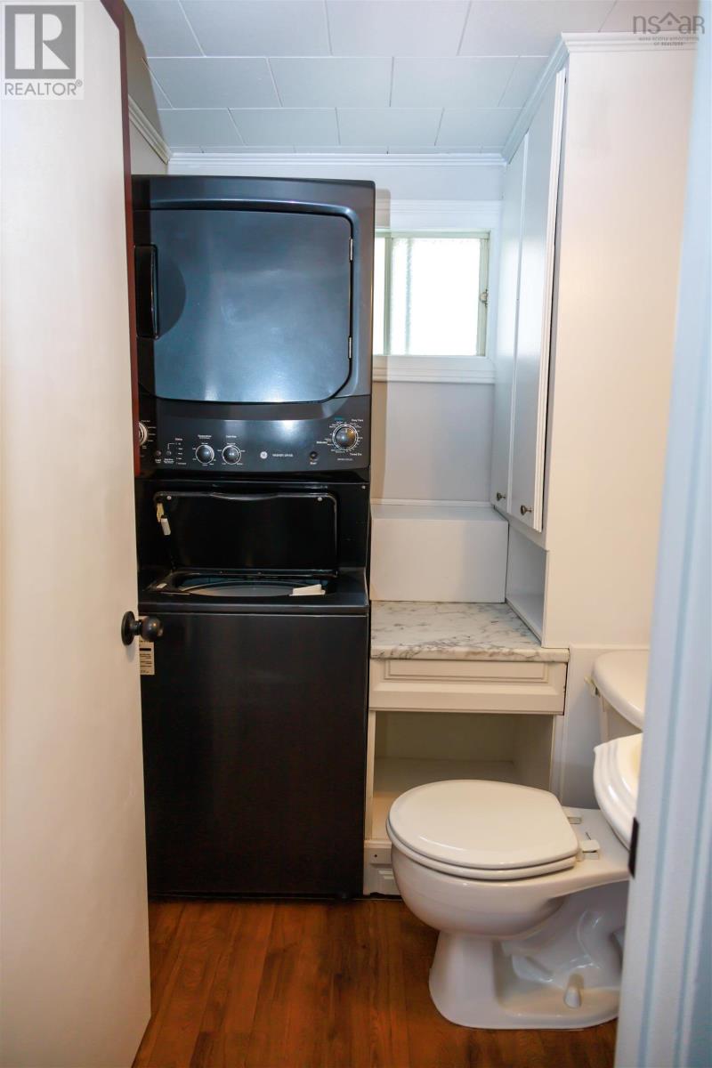 1011 East Margaree Road - 39
