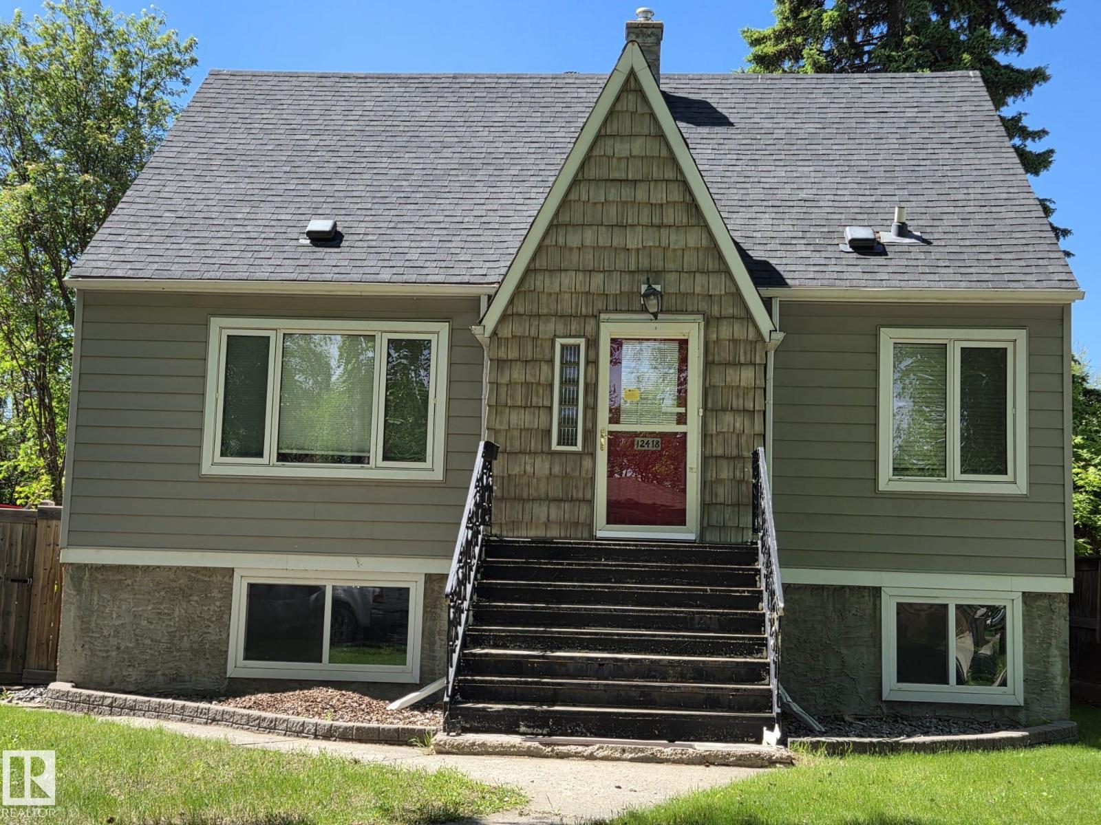 12418 93 ST NW - 1