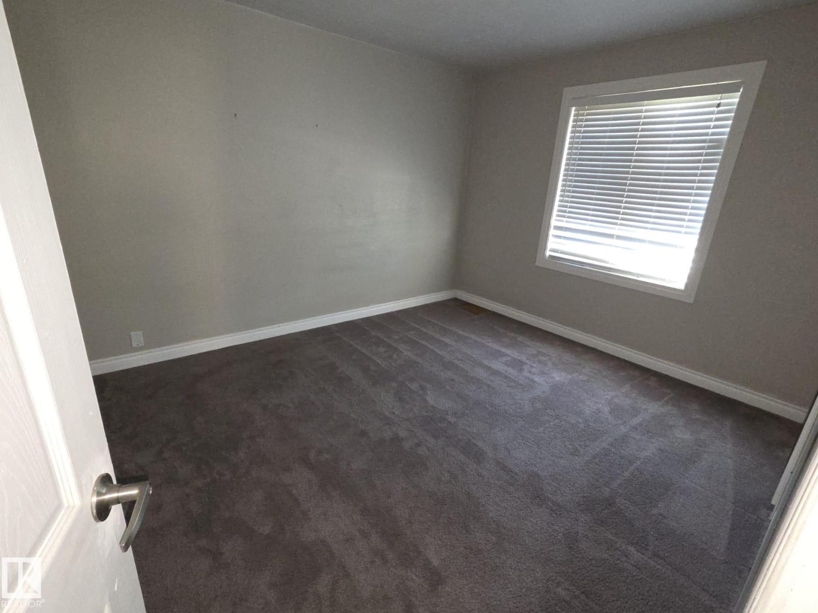 12418 93 ST NW - 10