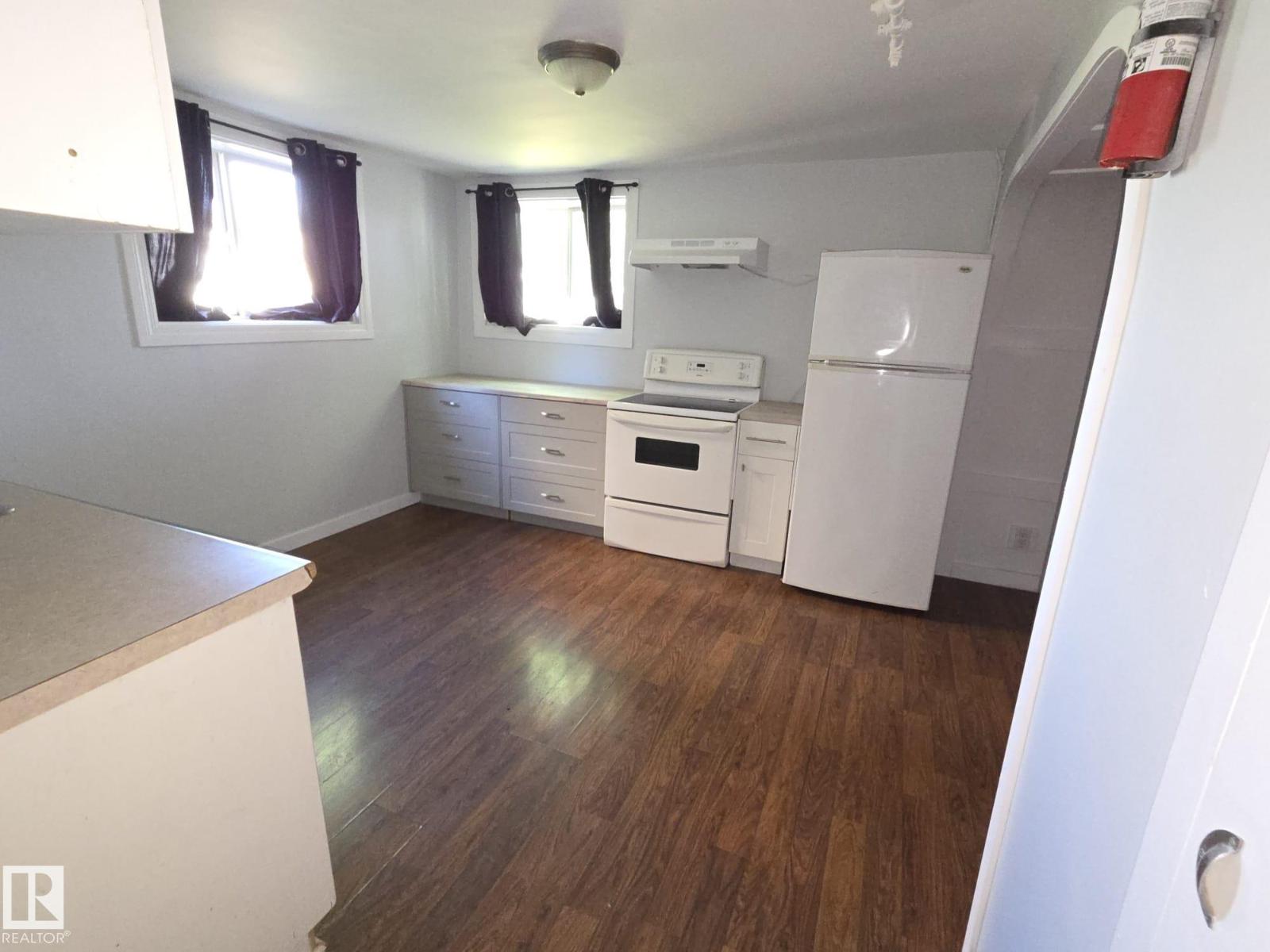 12418 93 ST NW - 22