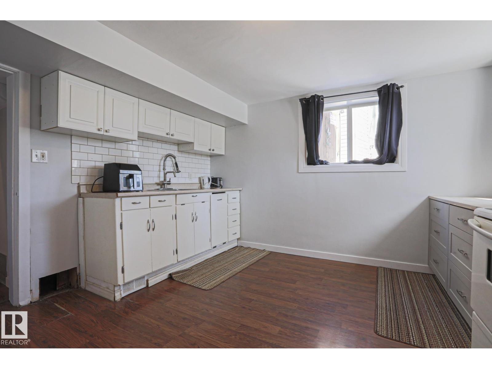 12418 93 ST NW - 26