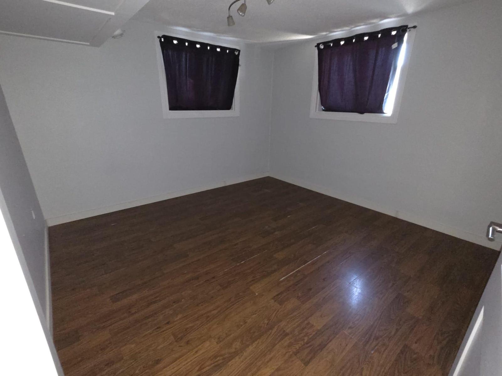 12418 93 ST NW - 30