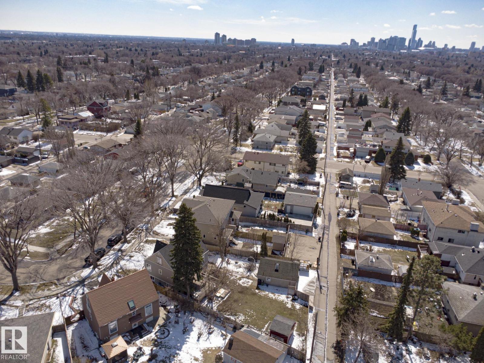 12418 93 ST NW - 46
