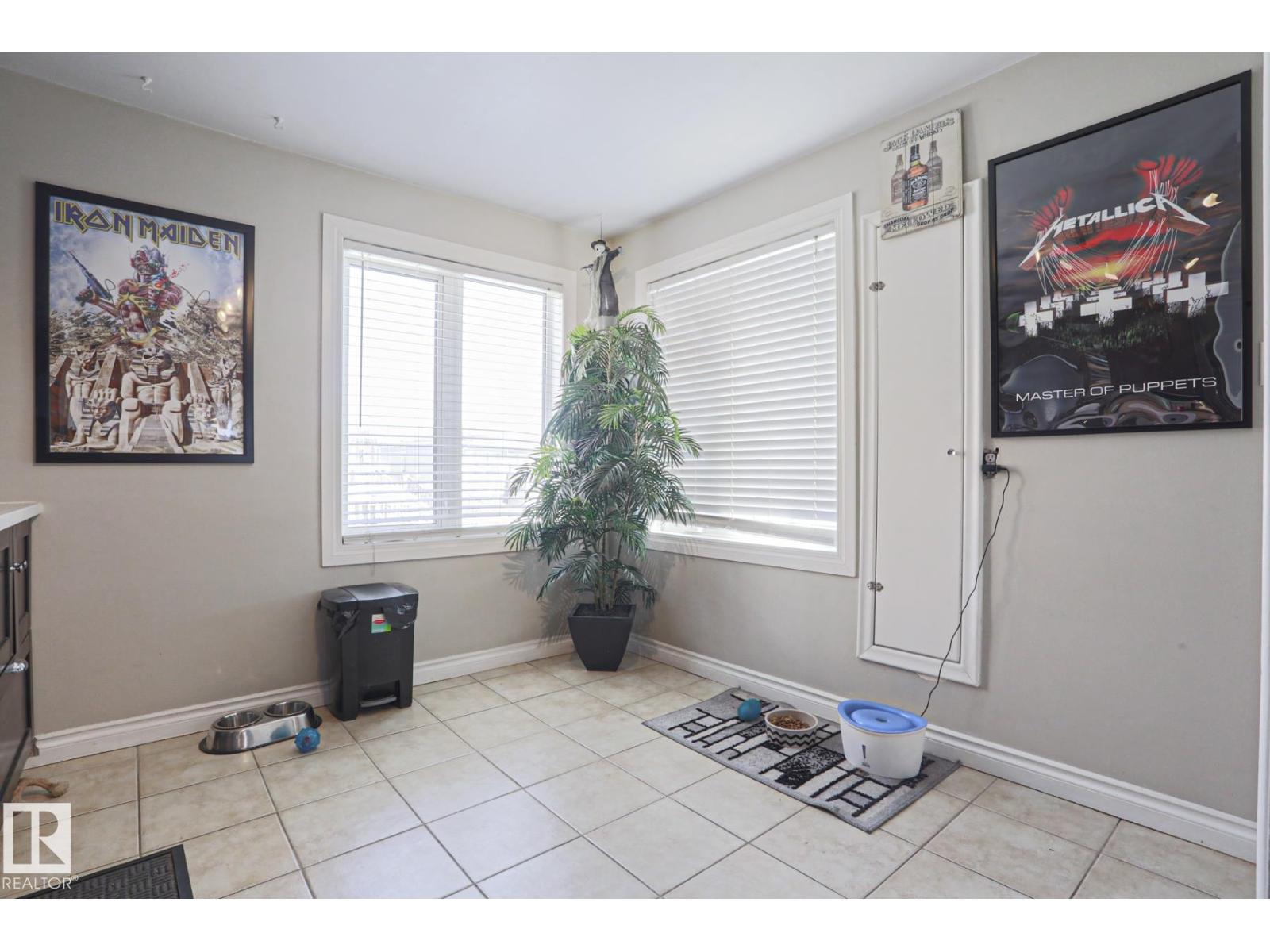 12418 93 ST NW - 6