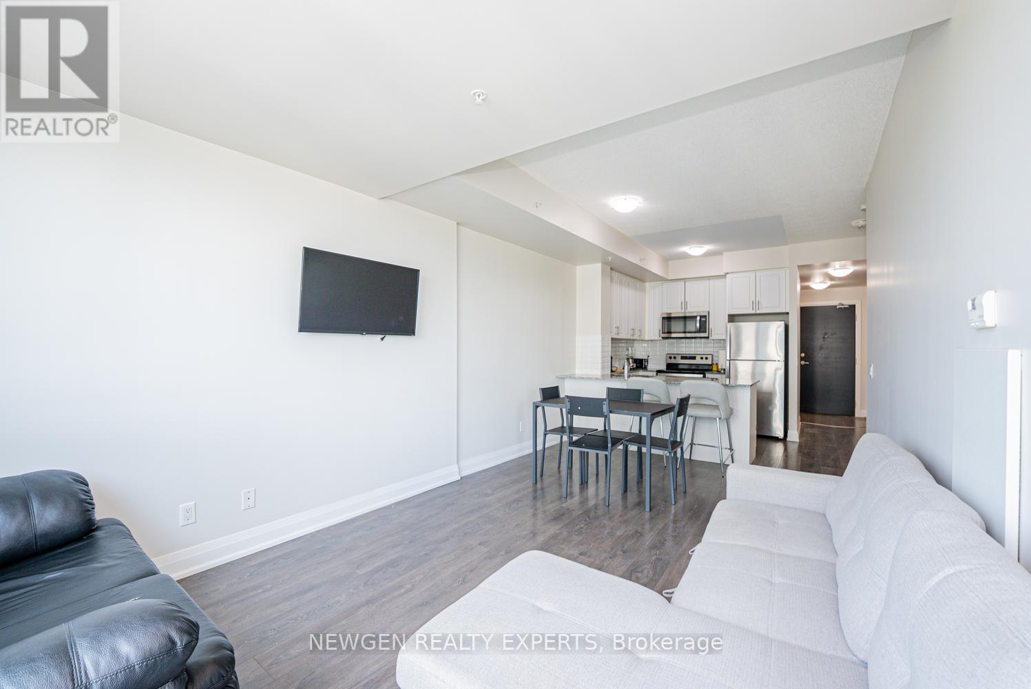 #808 65 YORKLAND BOULEVARD - 23