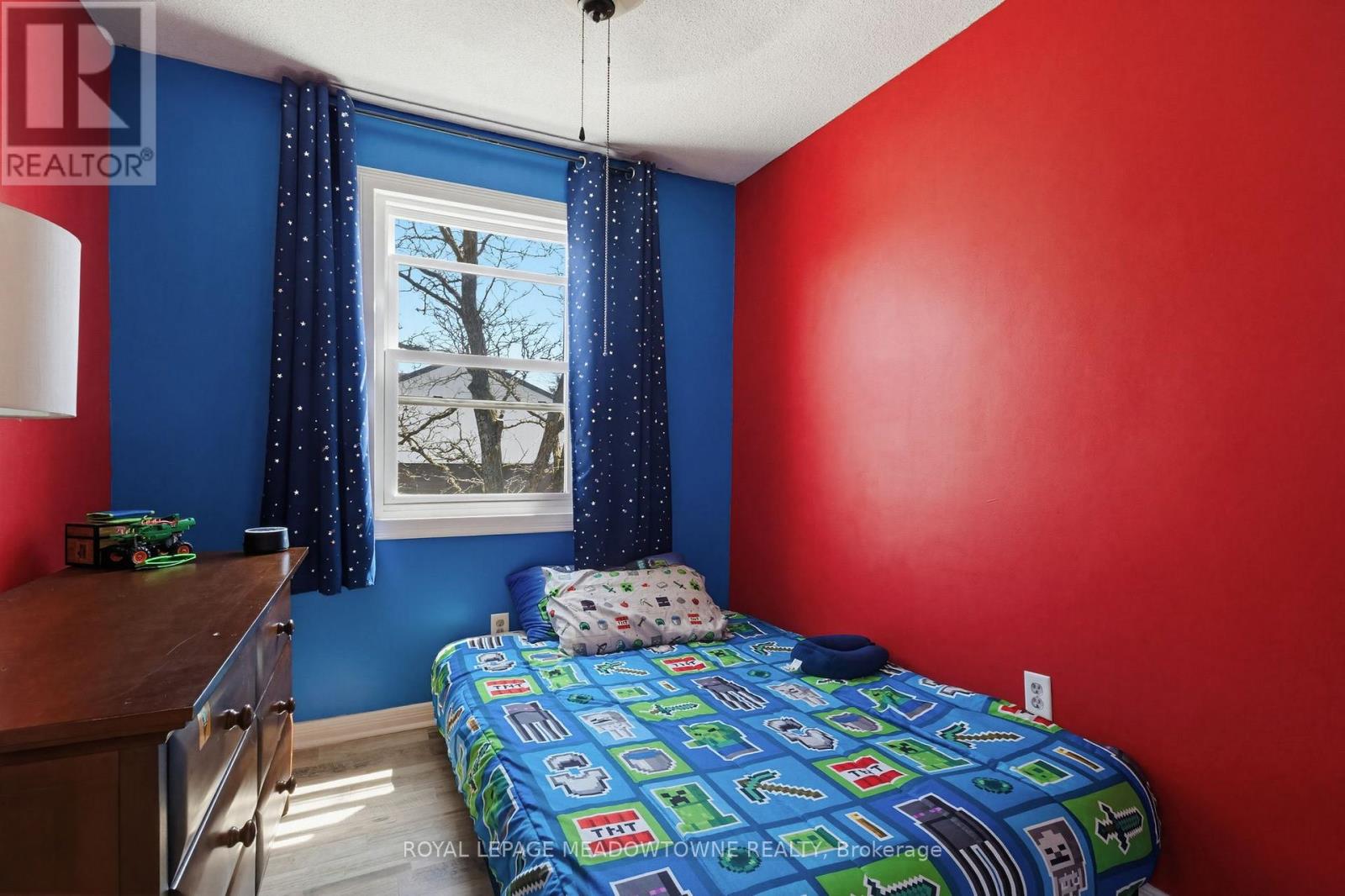 #43 235 BRONTE STREET - 20
