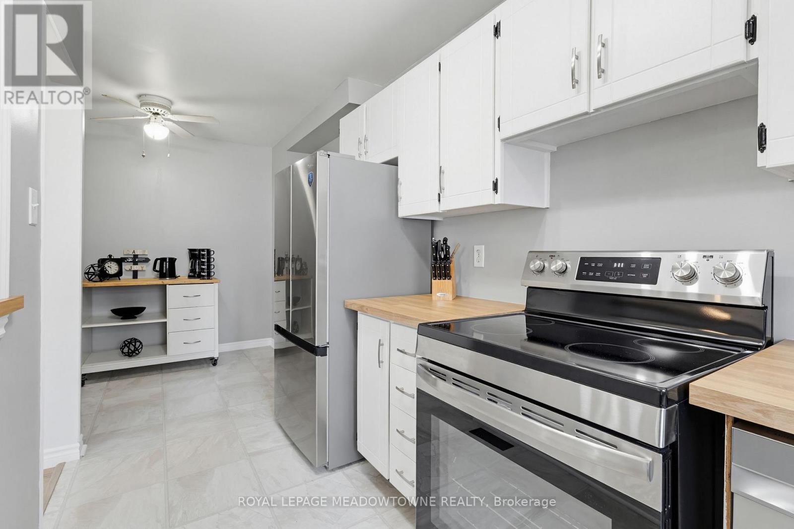 #43 235 BRONTE STREET - 14
