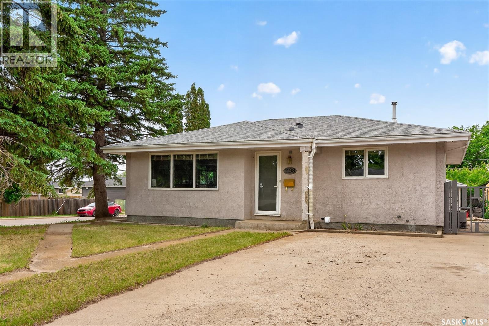 1198 Duffield CRESCENT - 3
