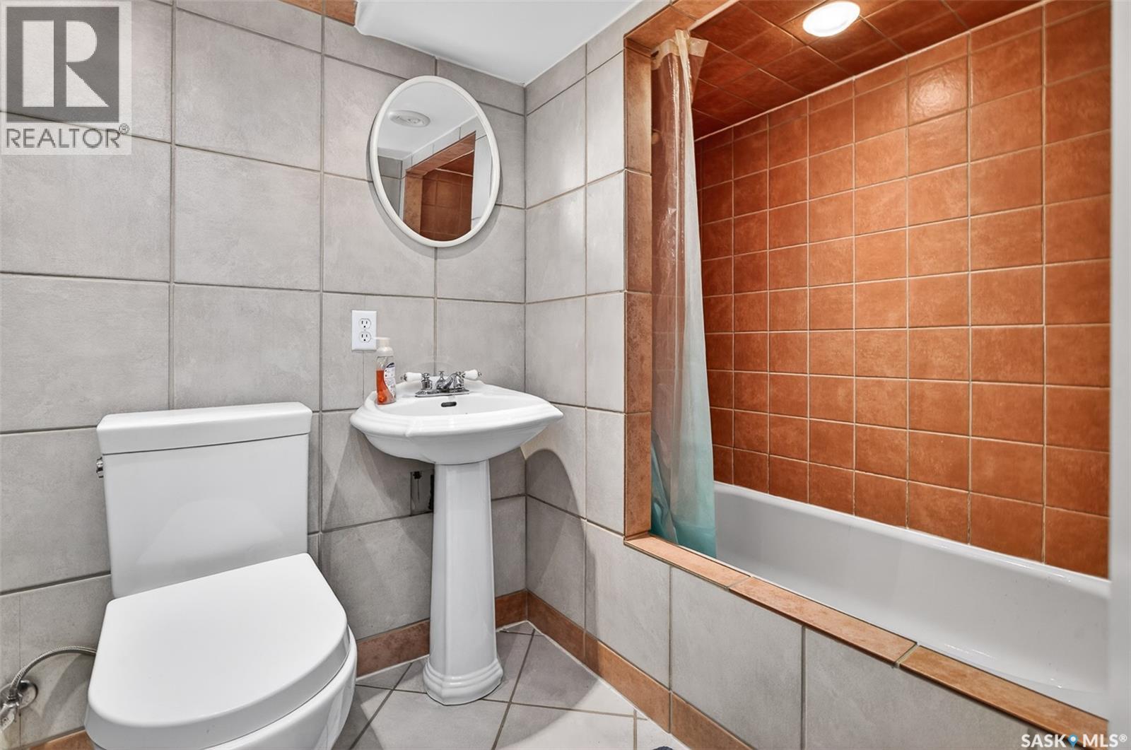 1198 Duffield CRESCENT - 48