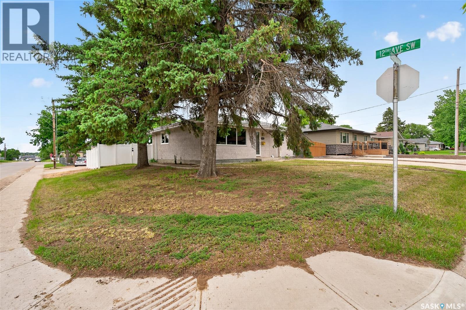 1198 Duffield CRESCENT - 5