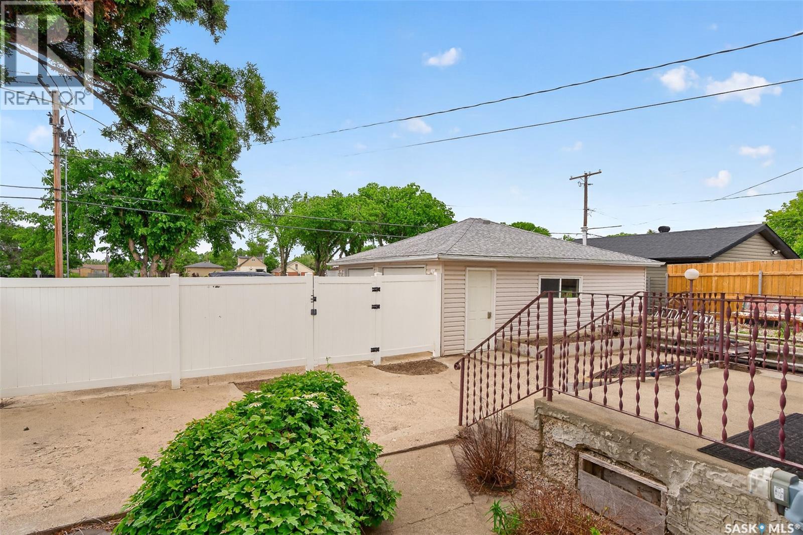 1198 Duffield CRESCENT - 8