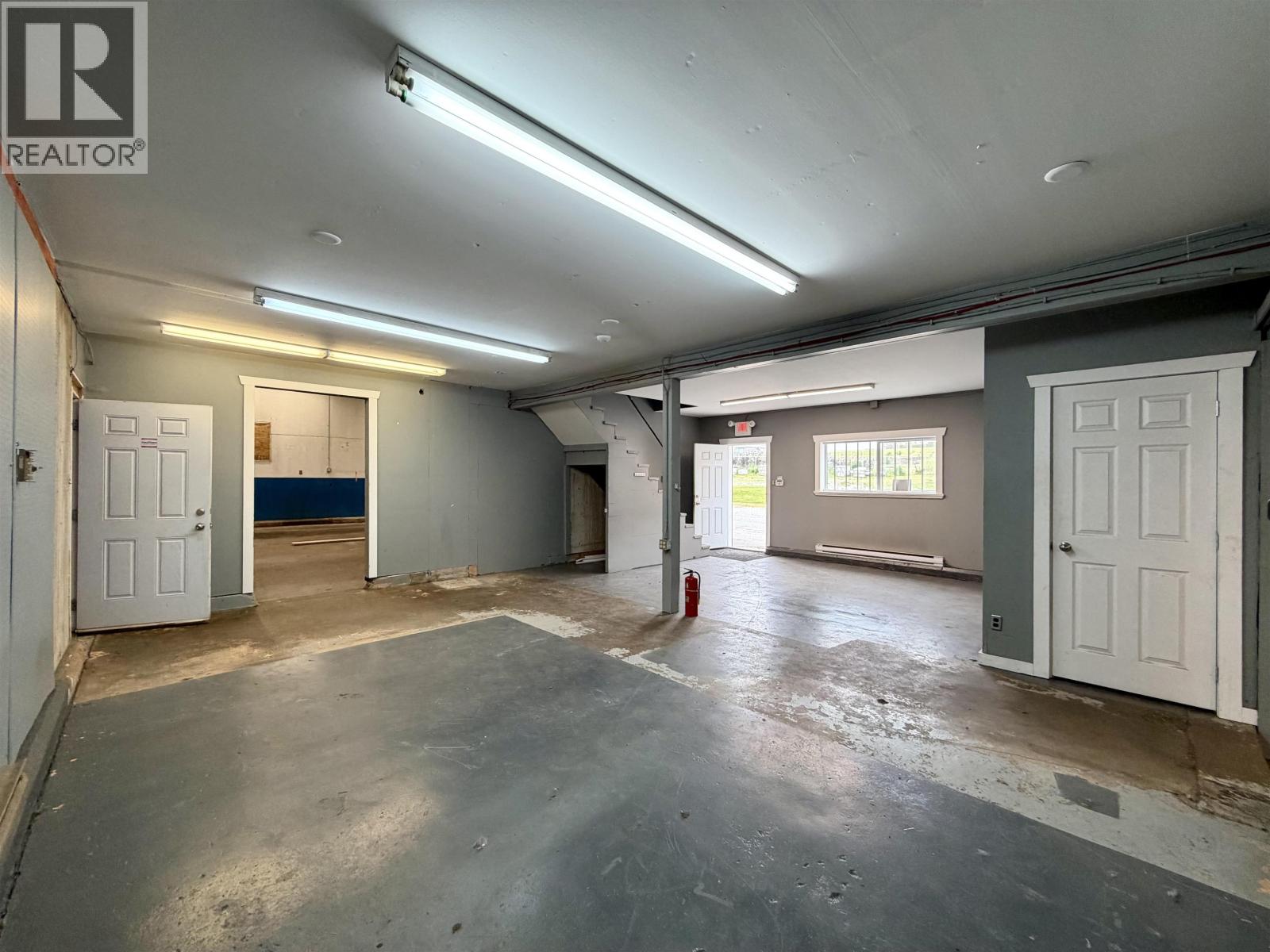 4419 LEGION Avenue, Terrace