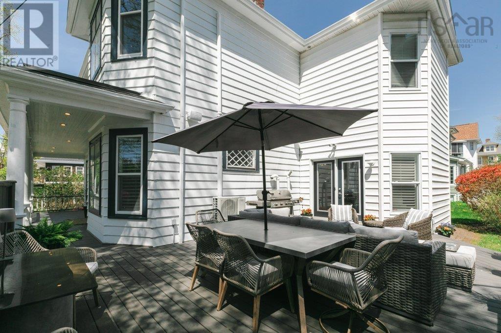 1535 Larch Street - 13