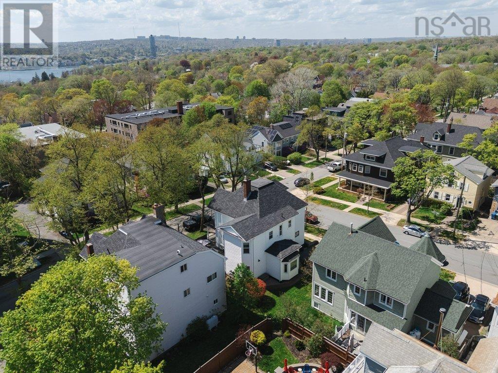 1535 Larch Street - 14