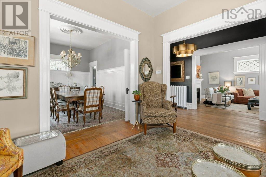 1535 Larch Street - 27