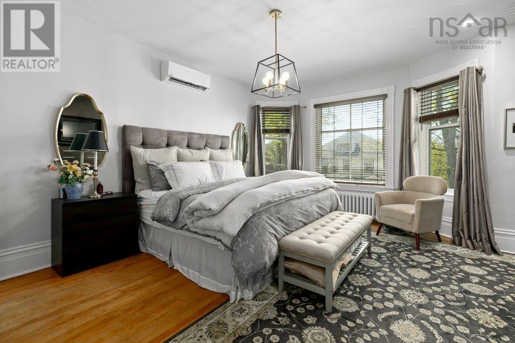 1535 Larch Street - 32