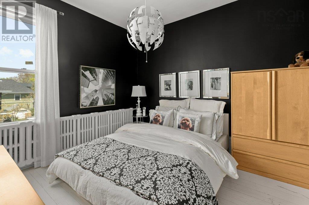1535 Larch Street - 43