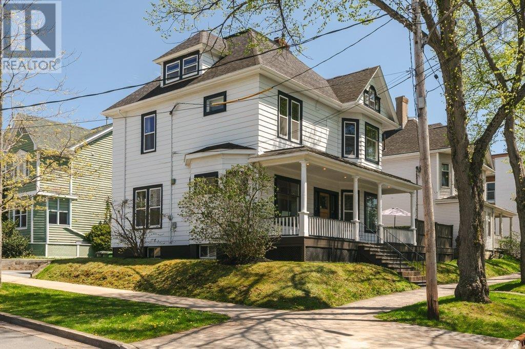 1535 Larch Street - 36