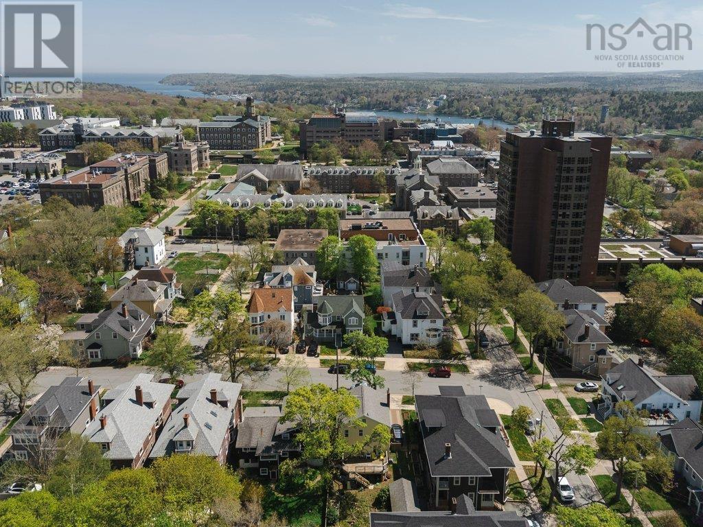 1535 Larch Street - 38