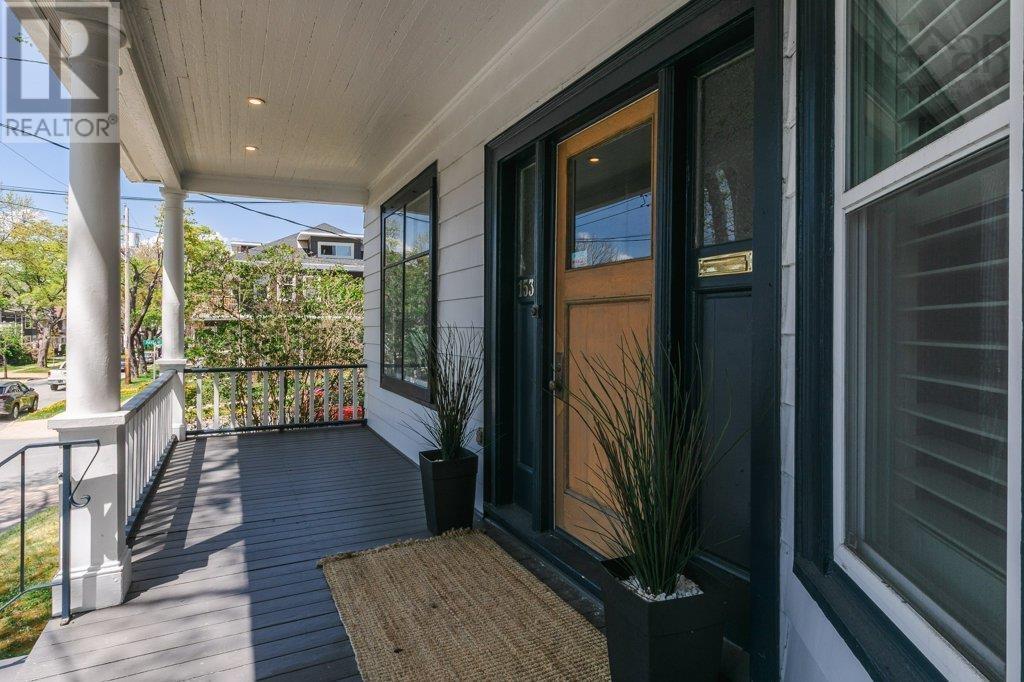1535 Larch Street - 4